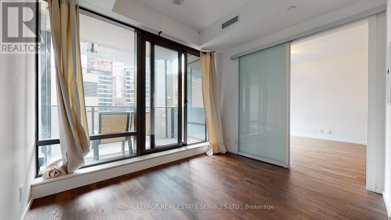 1507 - 5 St Joseph Street, Toronto, Ontario  M4Y 0B6 - Photo 11 - C12995528