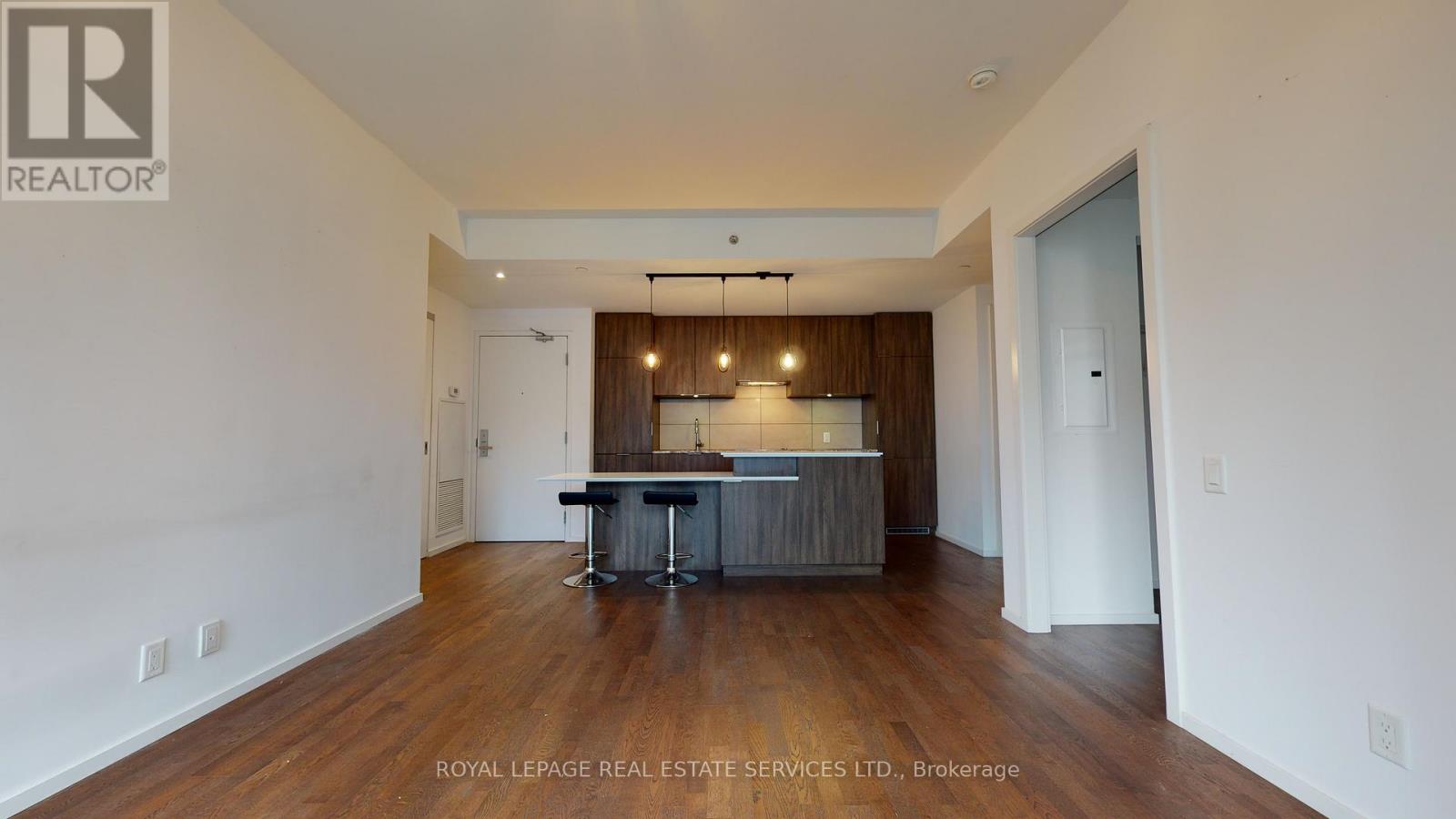 1507 - 5 St Joseph Street, Toronto, Ontario  M4Y 0B6 - Photo 4 - C12995528