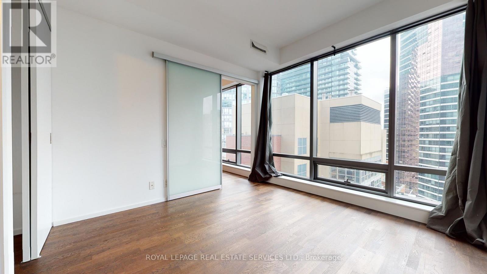 1507 - 5 St Joseph Street, Toronto, Ontario  M4Y 0B6 - Photo 8 - C12995528