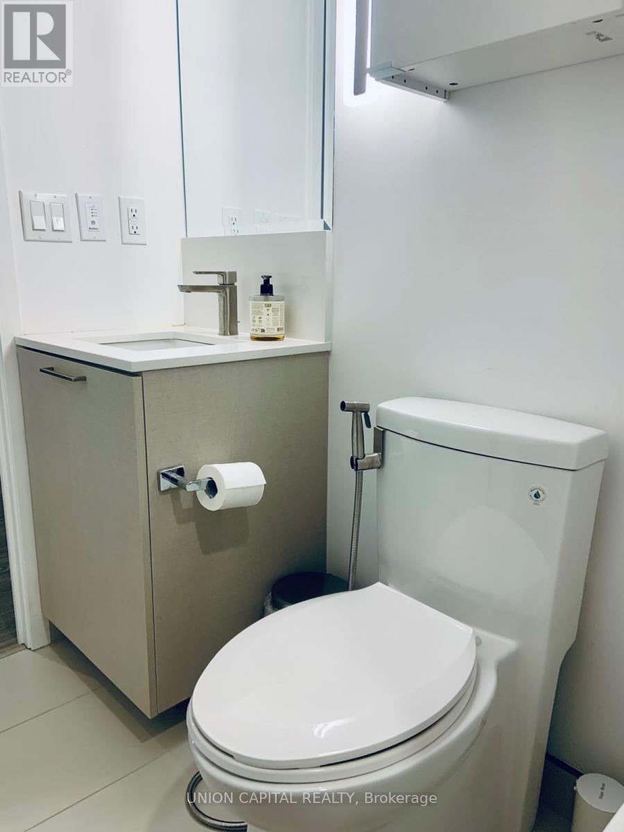 905 - 19 Western Battery Road, Toronto, Ontario  M6K 3S4 - Photo 5 - C12995548