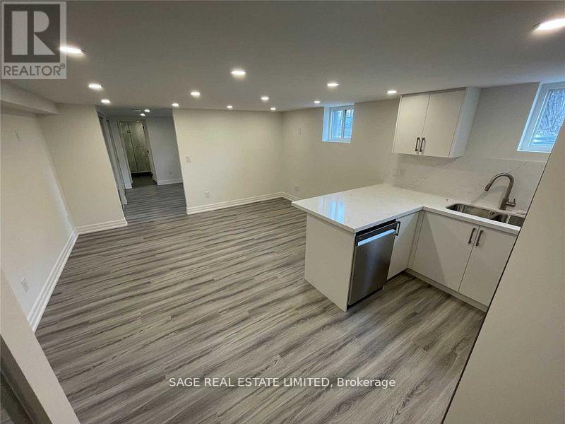 1 - 1084 Avenue Road, Toronto, Ontario  M5N 2E2 - Photo 2 - C12995568