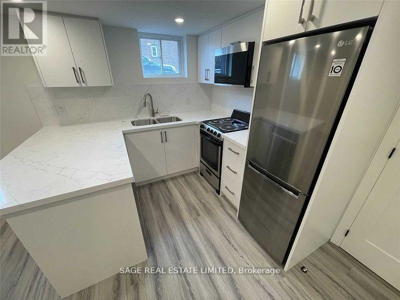 1 - 1084 Avenue Road, Toronto, Ontario  M5N 2E2 - Photo 6 - C12995568