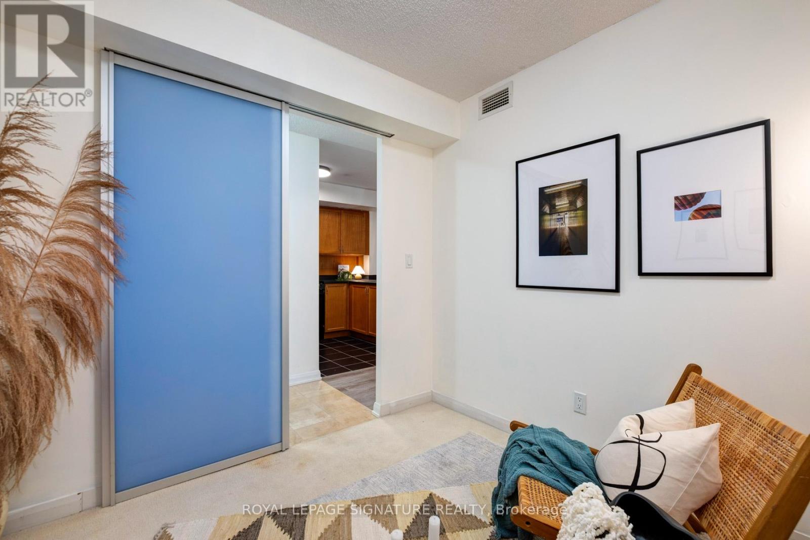 311 - 18 Beverley Street, Toronto, Ontario  M5T 3L2 - Photo 19 - C12995668