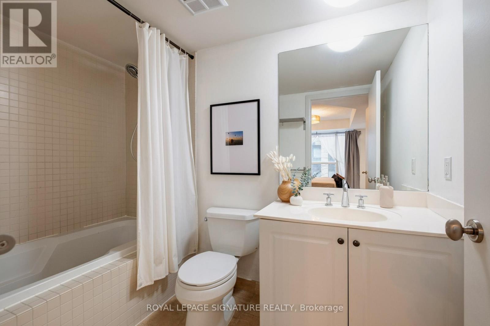 311 - 18 Beverley Street, Toronto, Ontario  M5T 3L2 - Photo 21 - C12995668