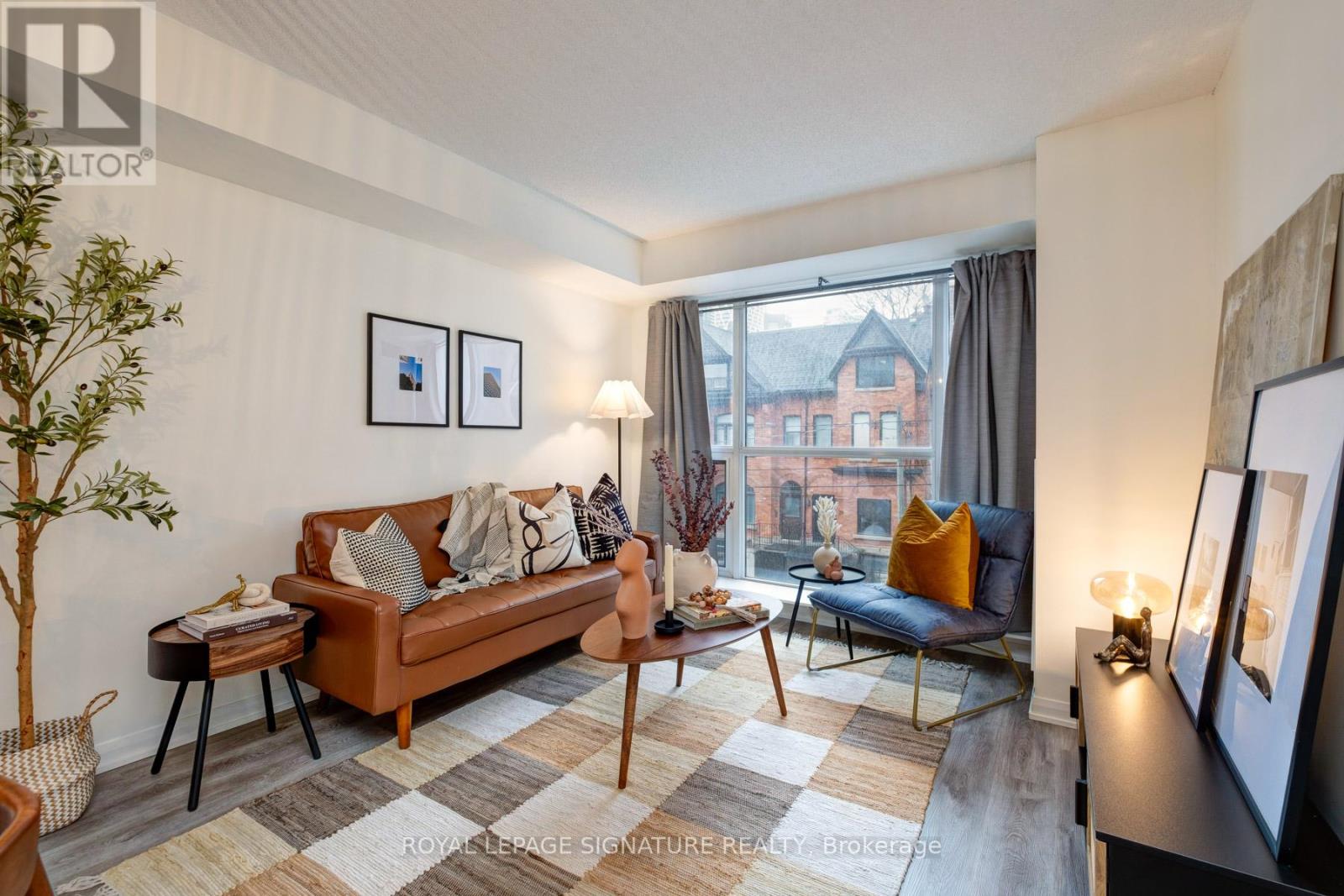 311 - 18 Beverley Street, Toronto, Ontario  M5T 3L2 - Photo 4 - C12995668