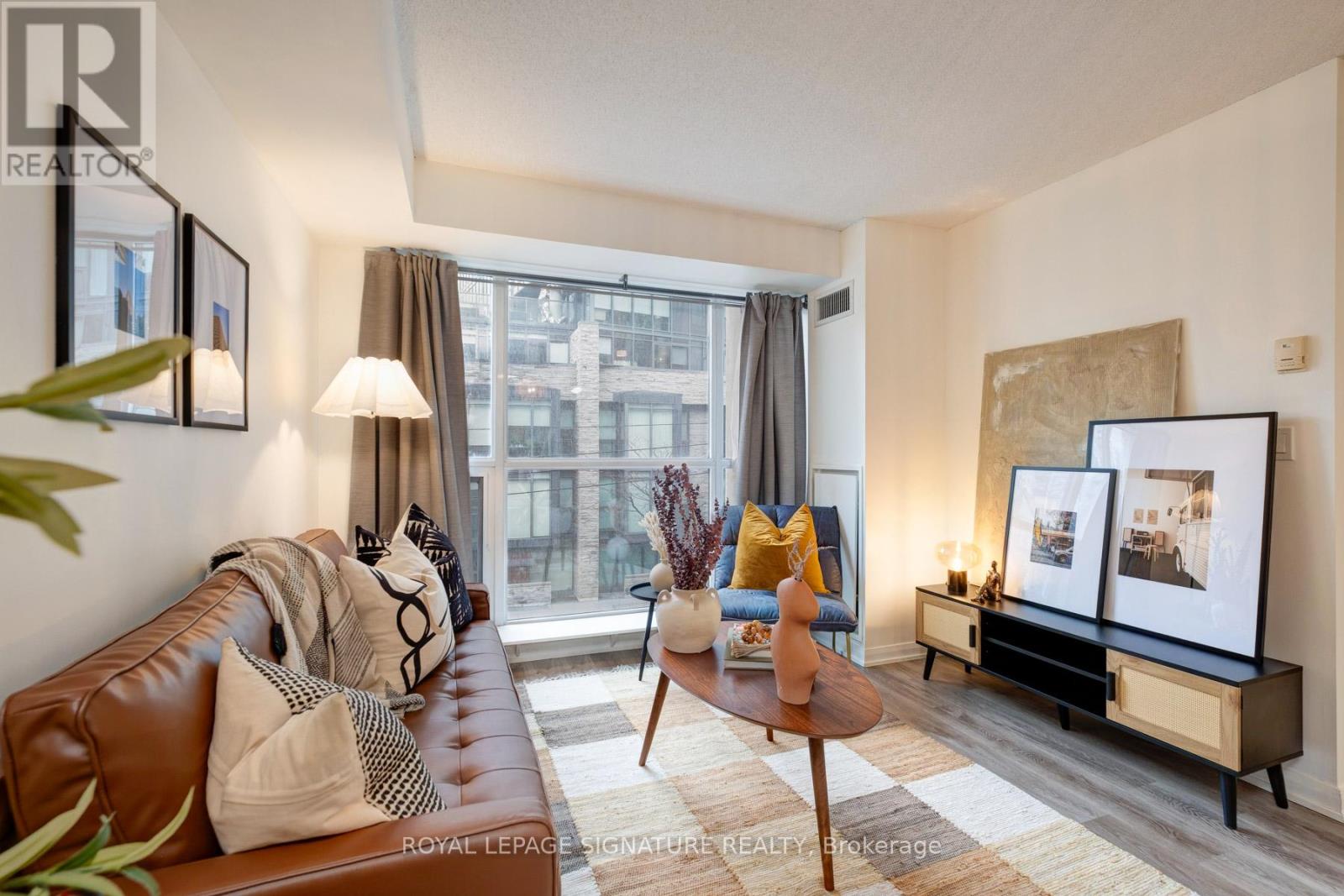 311 - 18 Beverley Street, Toronto, Ontario  M5T 3L2 - Photo 5 - C12995668