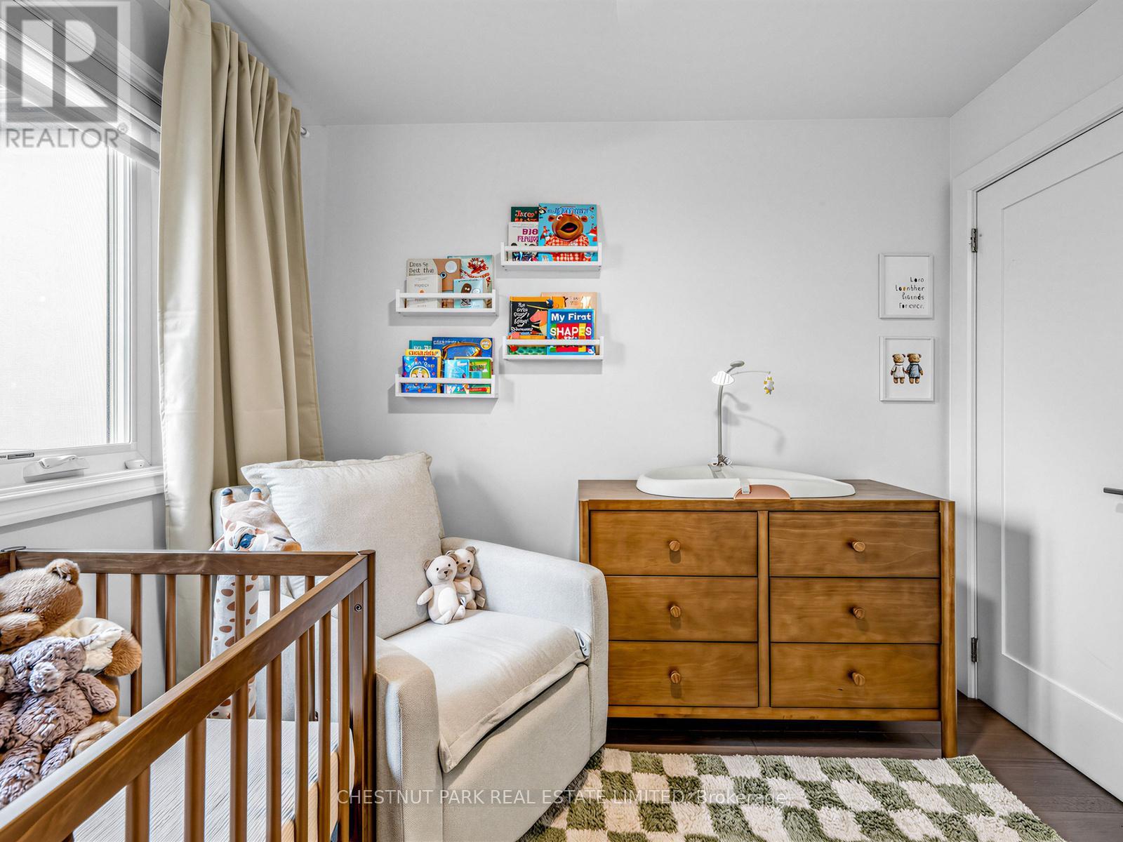 209 Robina Avenue, Toronto, Ontario  M6C 3Y9 - Photo 28 - C12995686