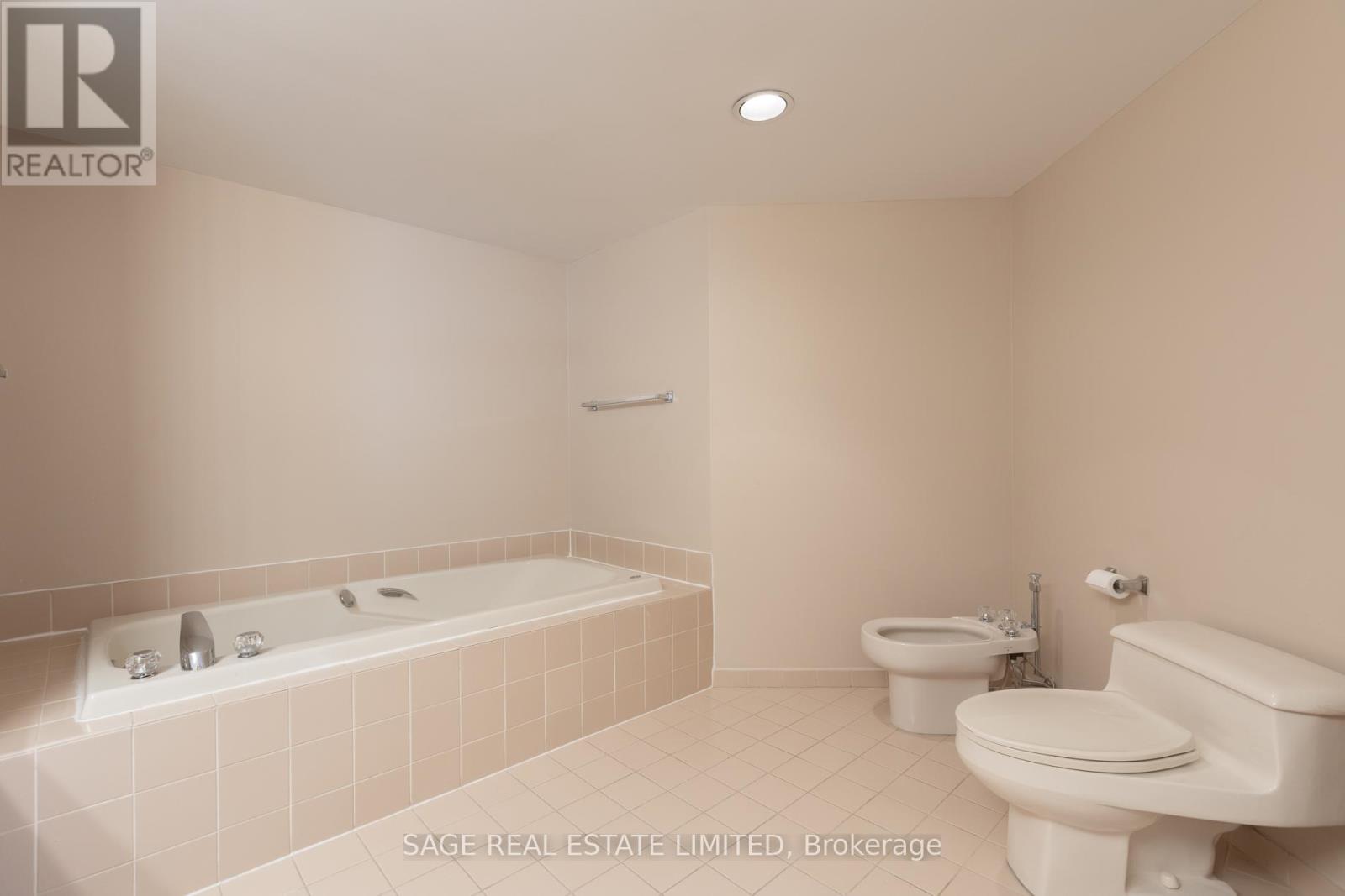 302 - 25 George Street, Toronto, Ontario  M5A 4L8 - Photo 25 - C12995698