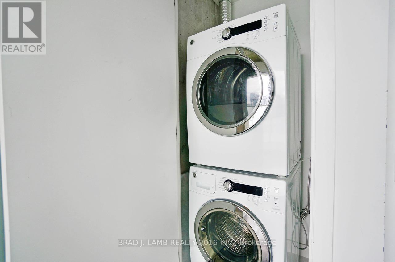 1405 - 11 Charlotte Street, Toronto, Ontario  M5V 0M6 - Photo 12 - C12995728