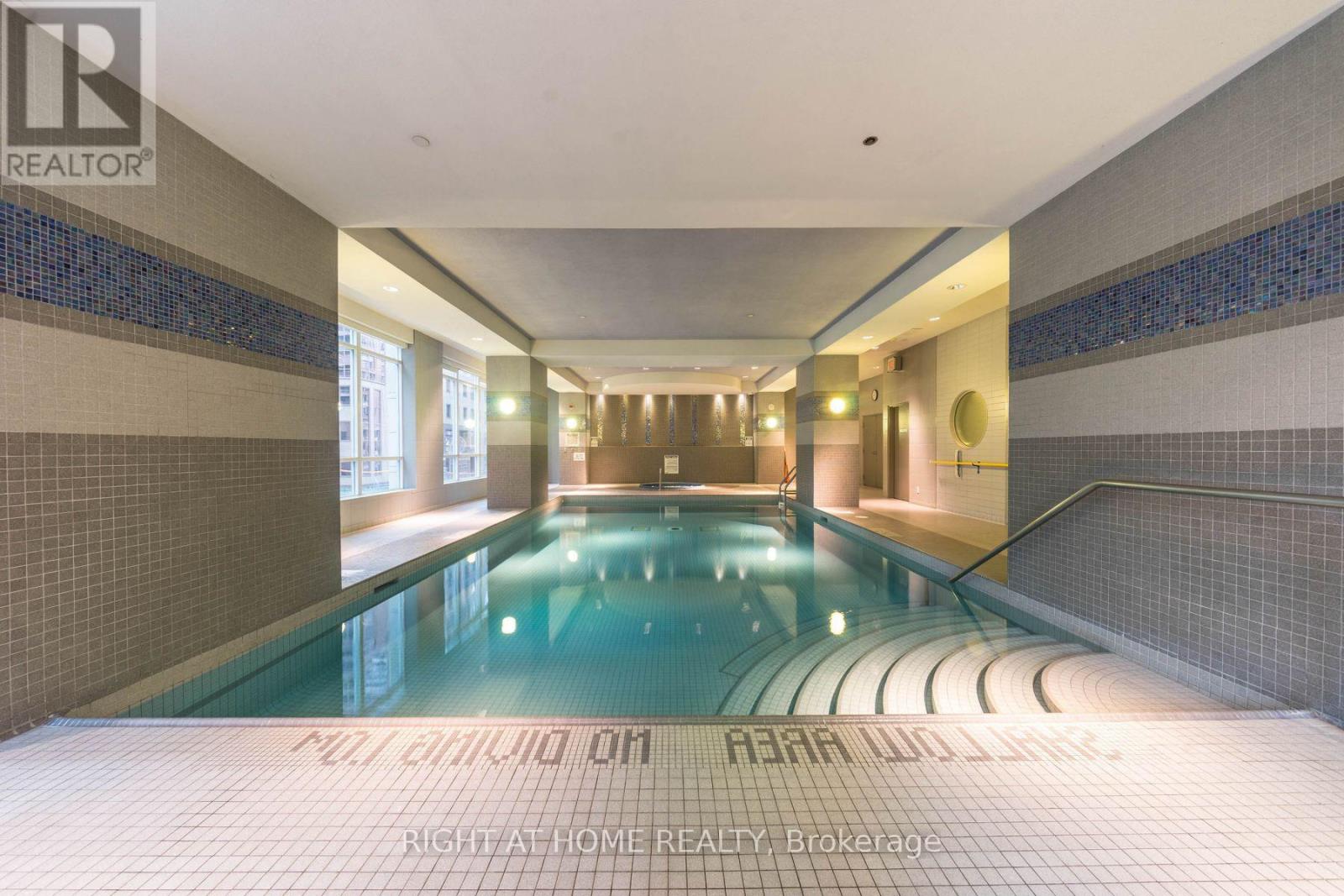 2712 - 761 Bay Street, Toronto, Ontario  M5G 2R2 - Photo 40 - C12995738