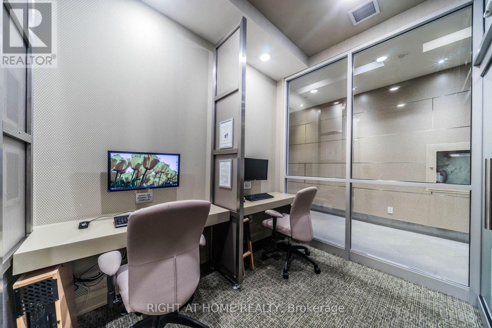 2712 - 761 Bay Street, Toronto, Ontario  M5G 2R2 - Photo 41 - C12995738