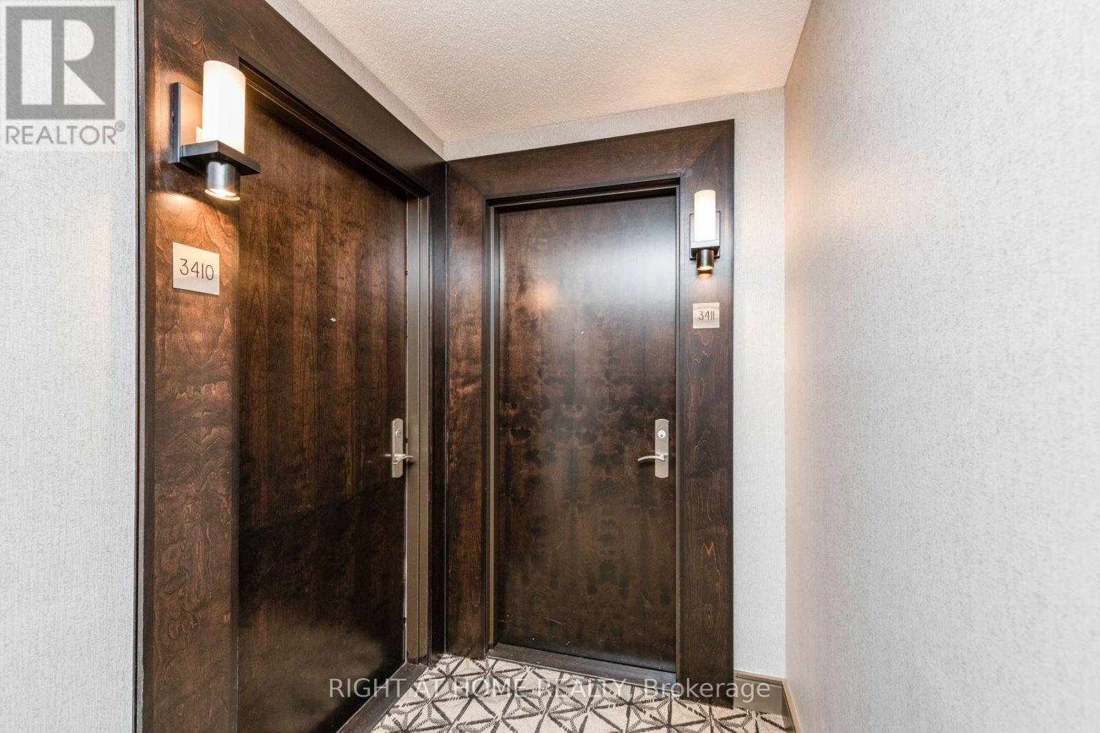 2712 - 761 Bay Street, Toronto, Ontario  M5G 2R2 - Photo 7 - C12995738