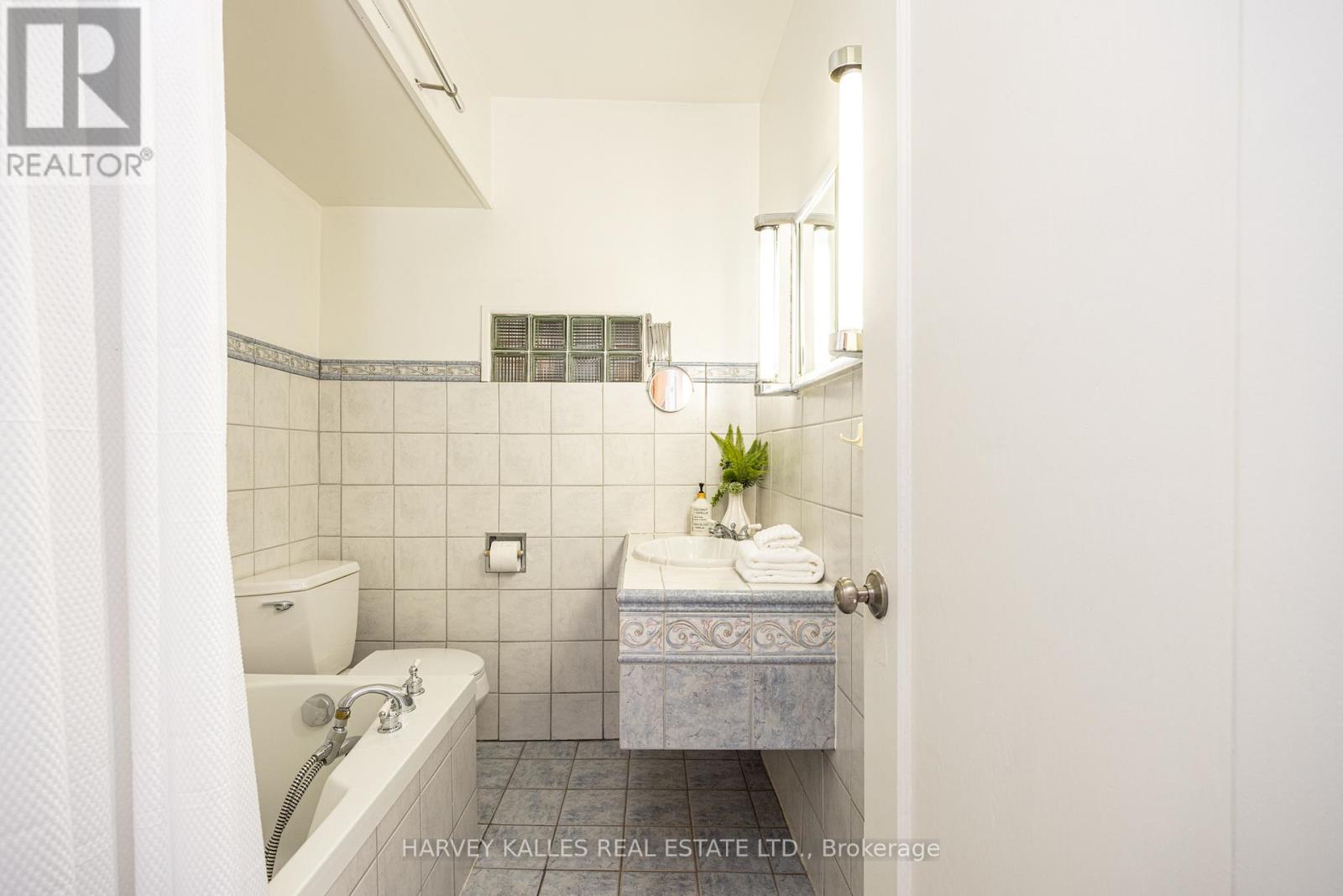 467 Hillsdale Avenue E, Toronto, Ontario  M4S 1V1 - Photo 37 - C12995766