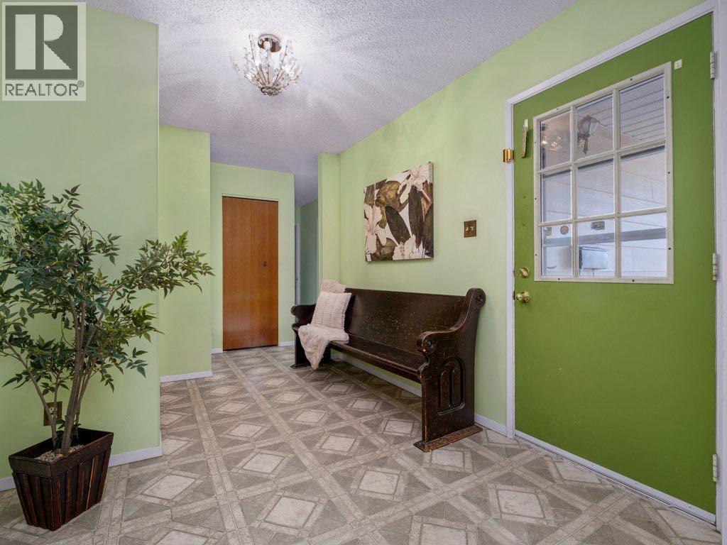 3623 20th Avenue S, Lethbridge, Alberta  T1K 4G5 - Photo 2 - A2285319