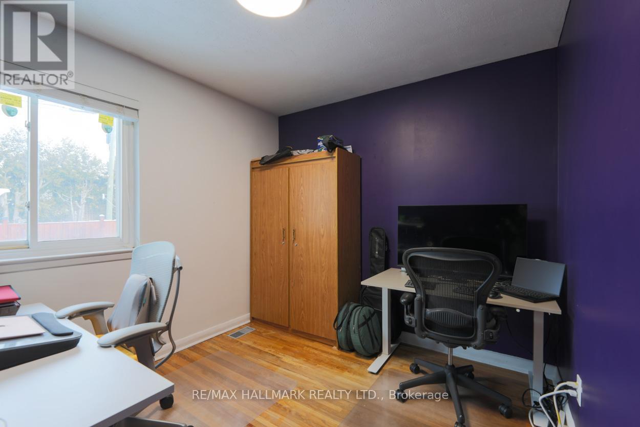 12 Trinnell Boulevard, Toronto, Ontario  M1L 1S7 - Photo 10 - E12995450