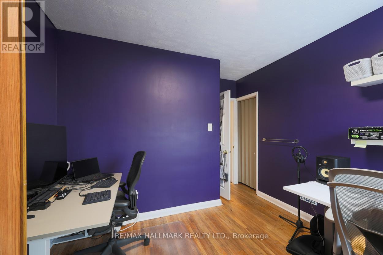 12 Trinnell Boulevard, Toronto, Ontario  M1L 1S7 - Photo 11 - E12995450