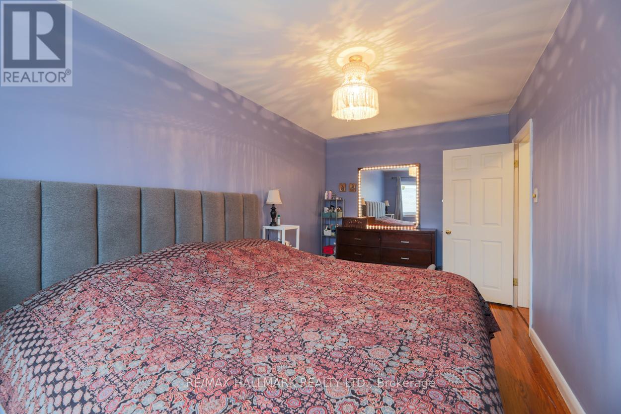 12 Trinnell Boulevard, Toronto, Ontario  M1L 1S7 - Photo 8 - E12995450