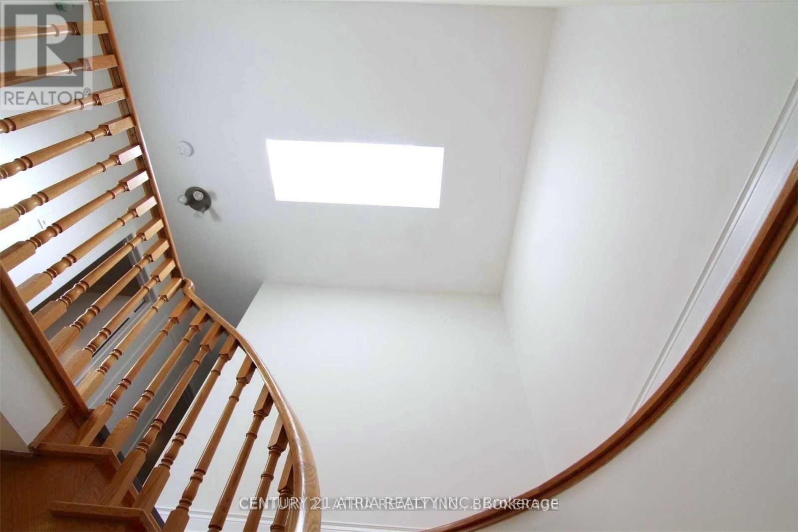 40 Alanbull Square, Toronto, Ontario  M1V 4M1 - Photo 8 - E12995494