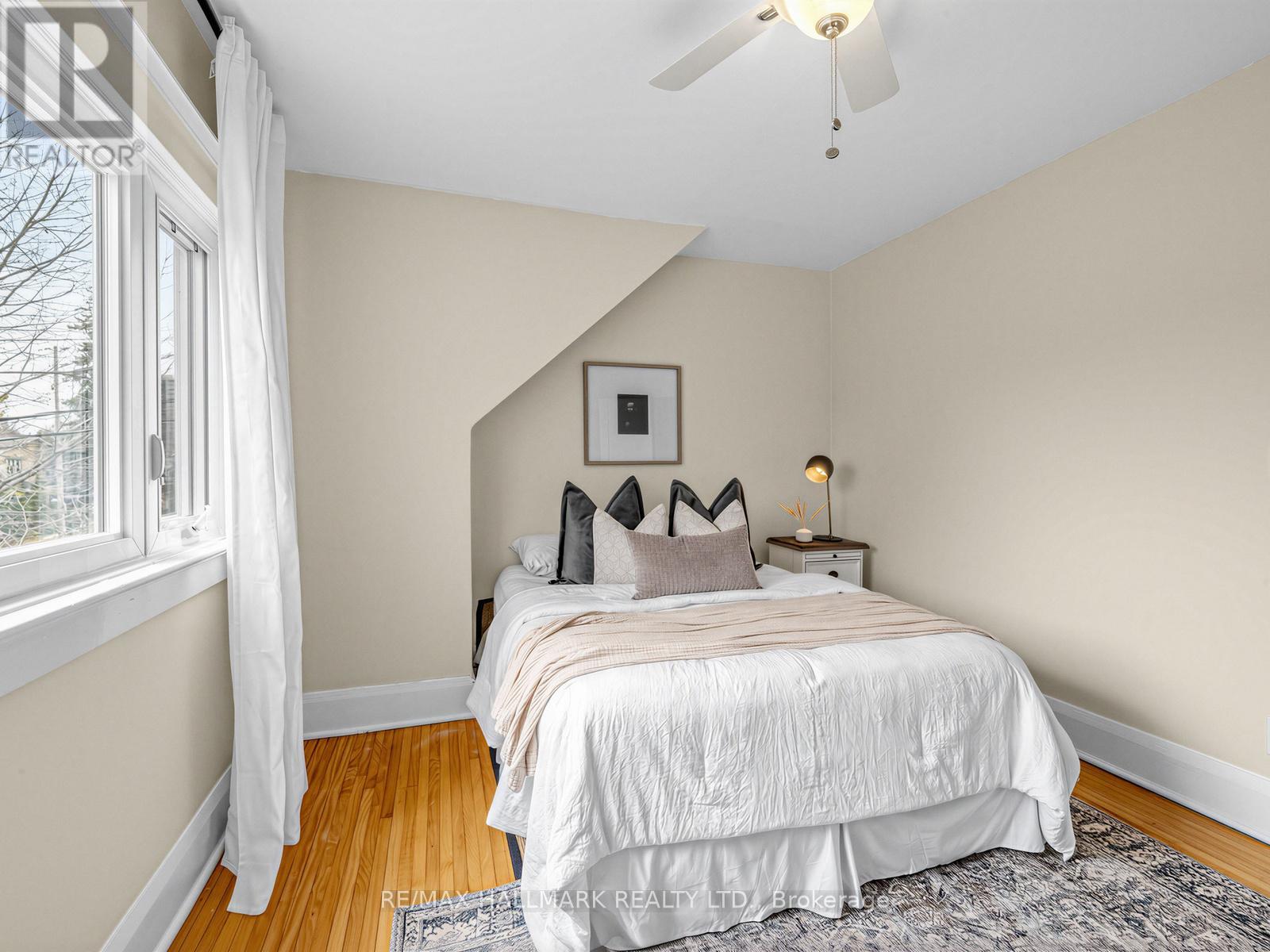 86 Mortimer Avenue, Toronto, Ontario  M4K 2A1 - Photo 16 - E12995534