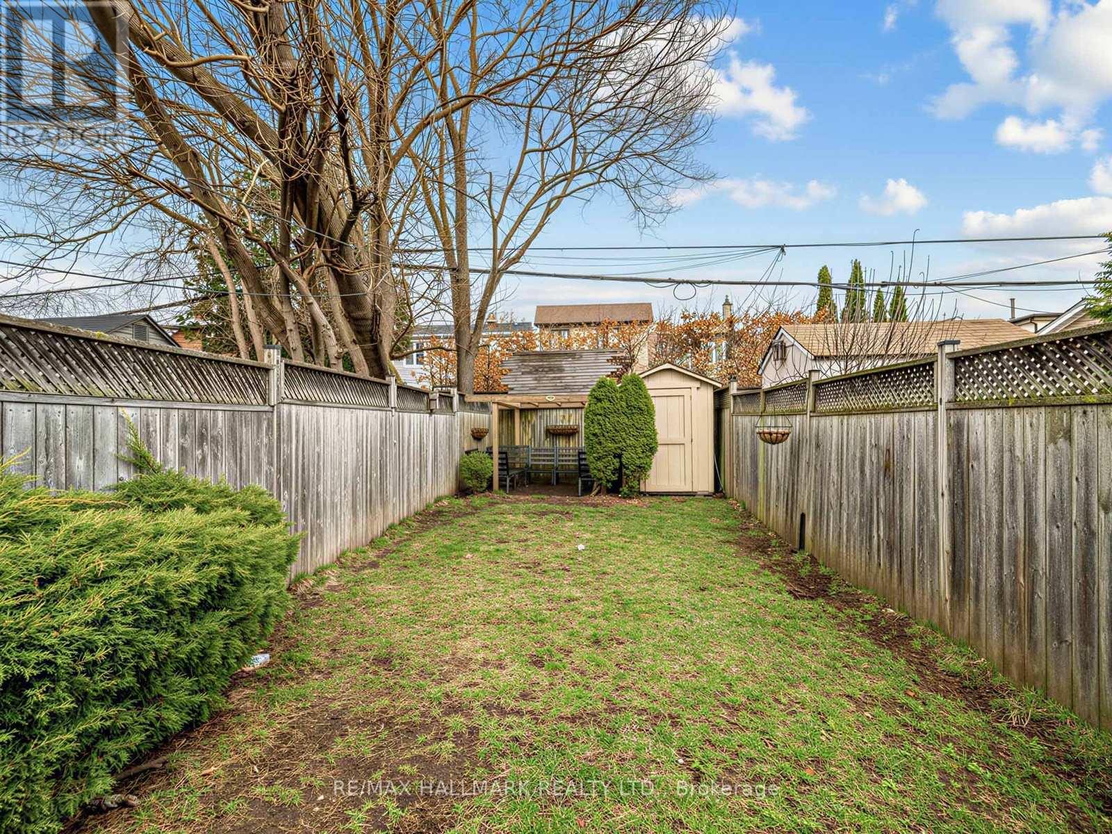 86 Mortimer Avenue, Toronto, Ontario  M4K 2A1 - Photo 31 - E12995534