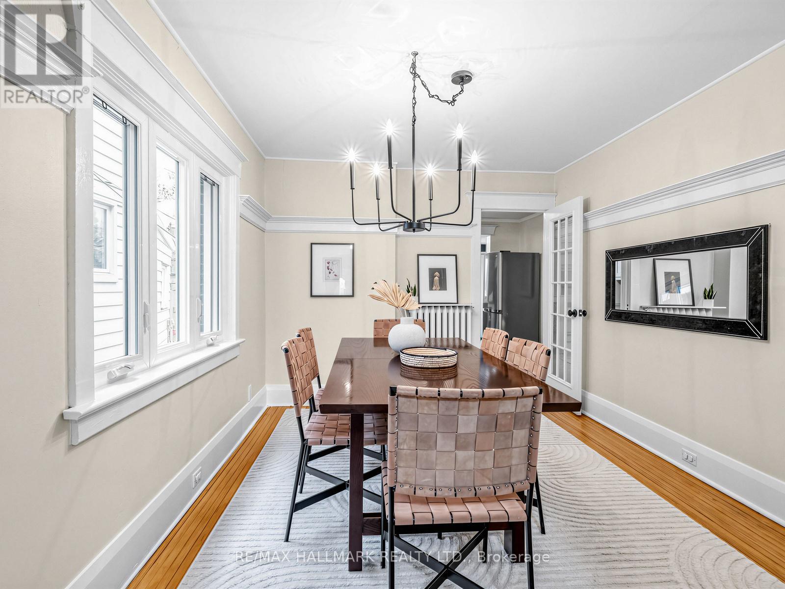 86 Mortimer Avenue, Toronto, Ontario  M4K 2A1 - Photo 8 - E12995534