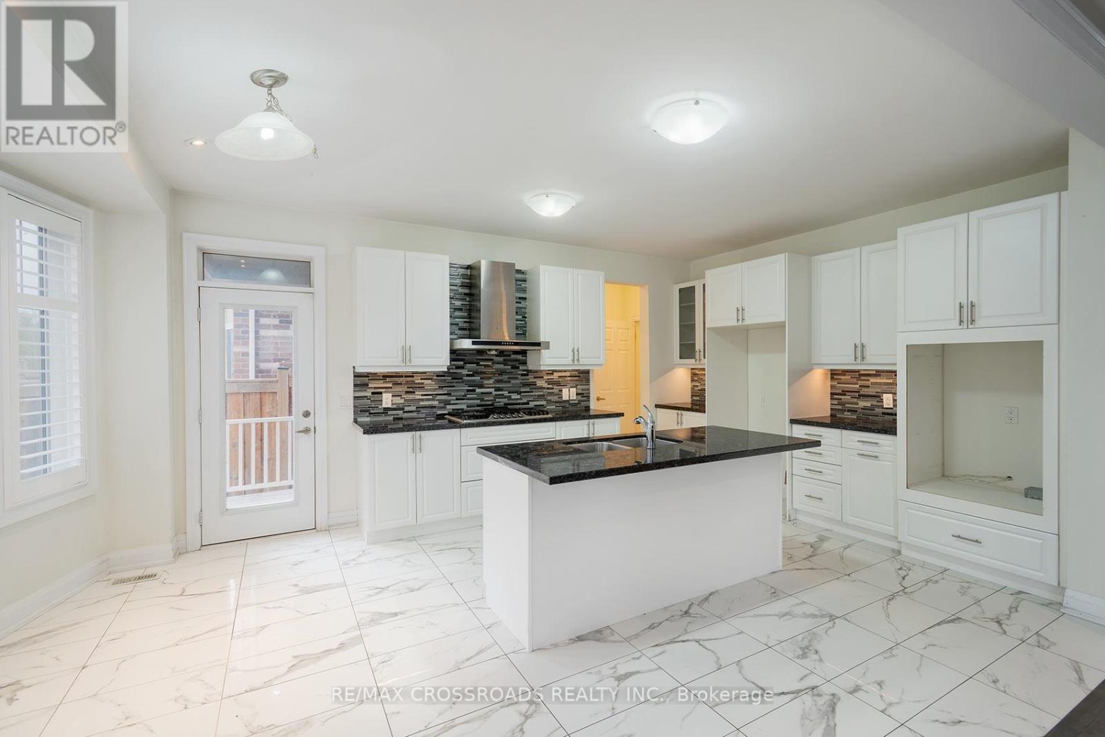 2300 Dobbinton Street, Oshawa, Ontario  L1L 0L3 - Photo 14 - E12995620