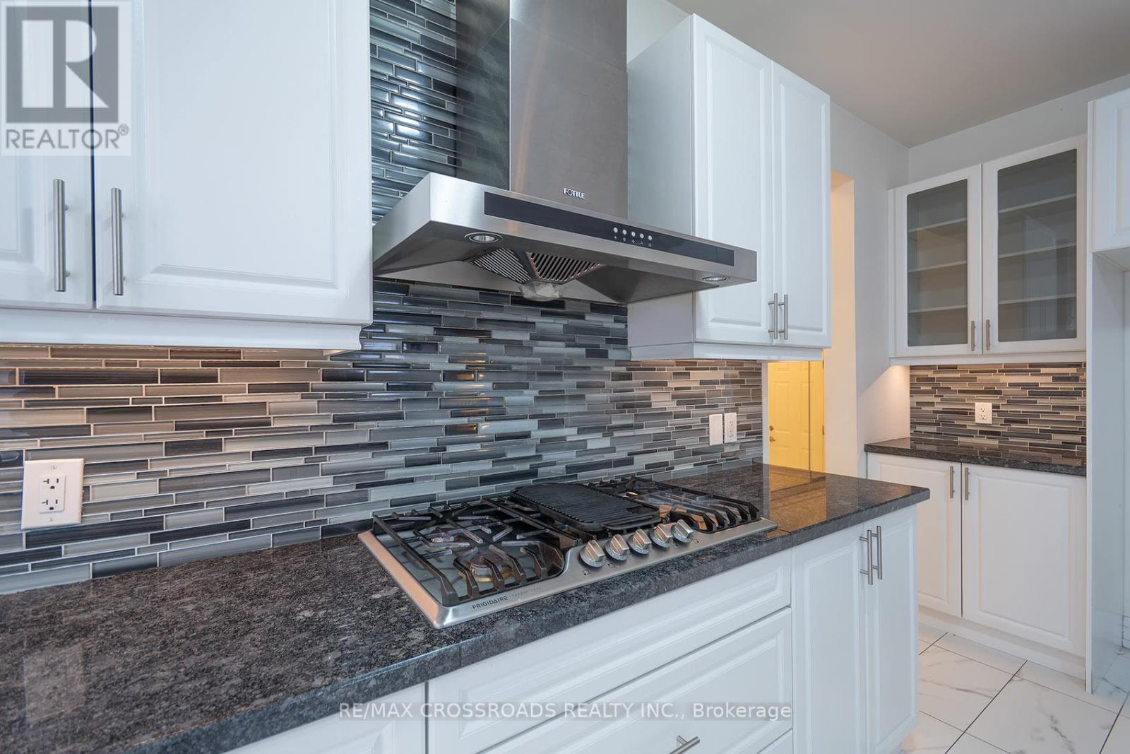 2300 Dobbinton Street, Oshawa, Ontario  L1L 0L3 - Photo 17 - E12995620