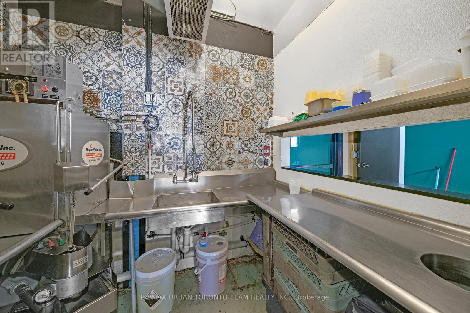 162 Danforth Avenue, Toronto, Ontario  M4K 1N2 - Photo 22 - E12995724