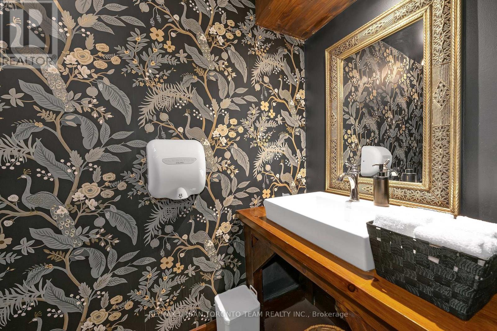 162 Danforth Avenue, Toronto, Ontario  M4K 1N2 - Photo 37 - E12995724