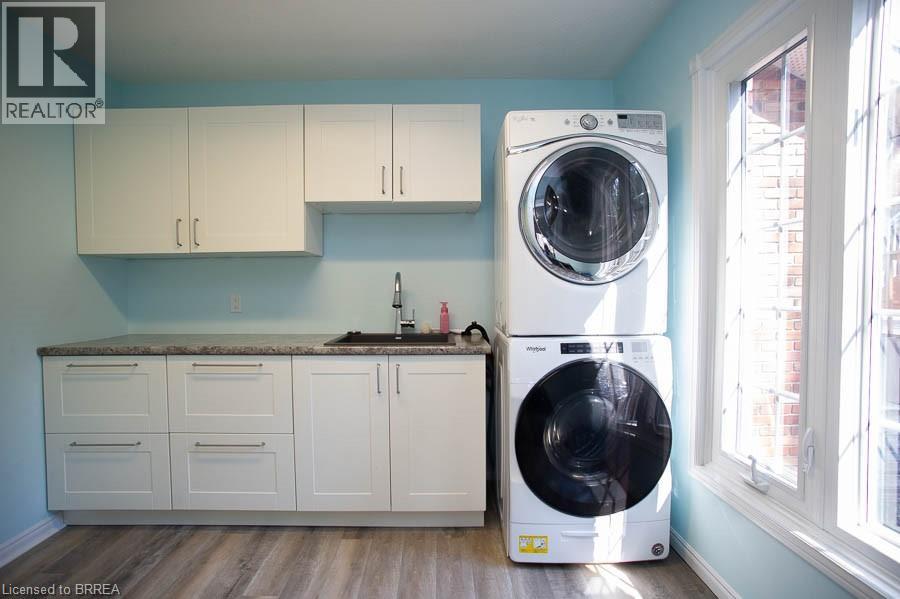 23 Scarfe Gardens, Brantford, Ontario  N3T 6B2 - Photo 20 - 40816227