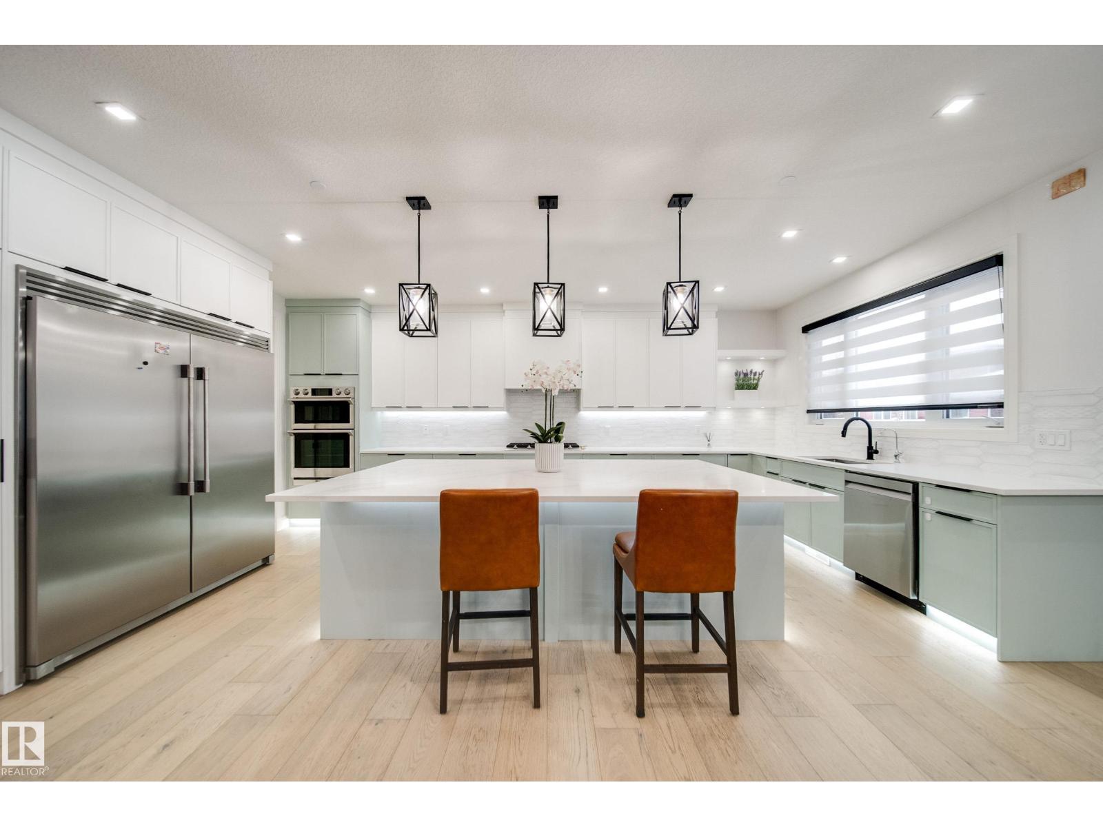 4416 Suzanna Cr SW, Edmonton, Alberta  T6X 0Y4 - Photo 2 - E4472747