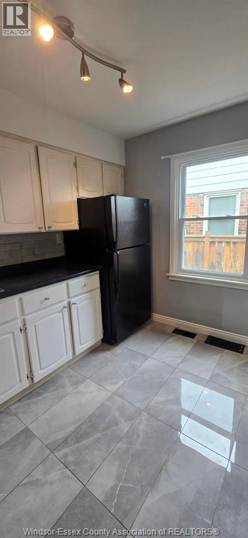 3780 Glenfield, Windsor, Ontario  N9C 2B2 - Photo 8 - 26008085