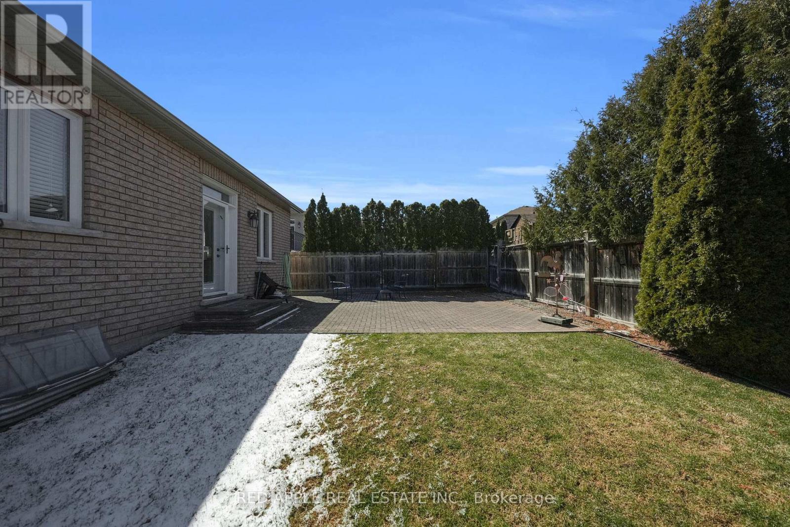 46 Bannerman Drive, Bradford West Gwillimbury, Ontario  L3Z 3J7 - Photo 21 - N12995470