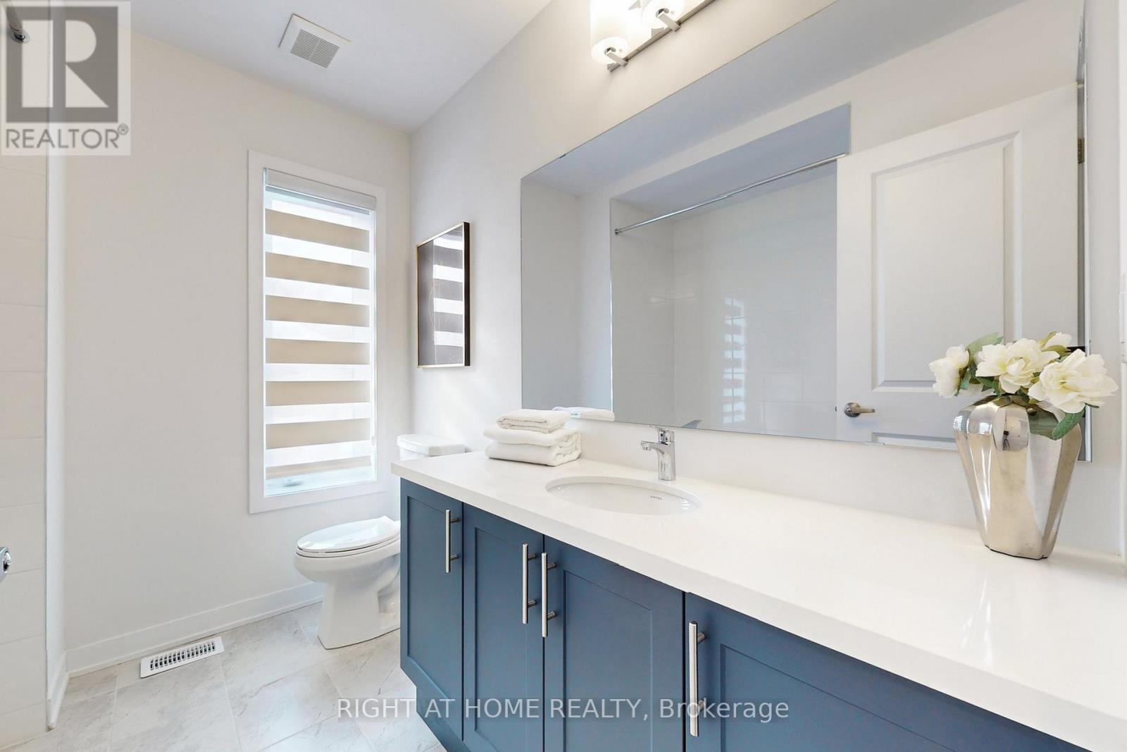 154 Anna Russell Way, Markham, Ontario  L3R 3X3 - Photo 35 - N12995488