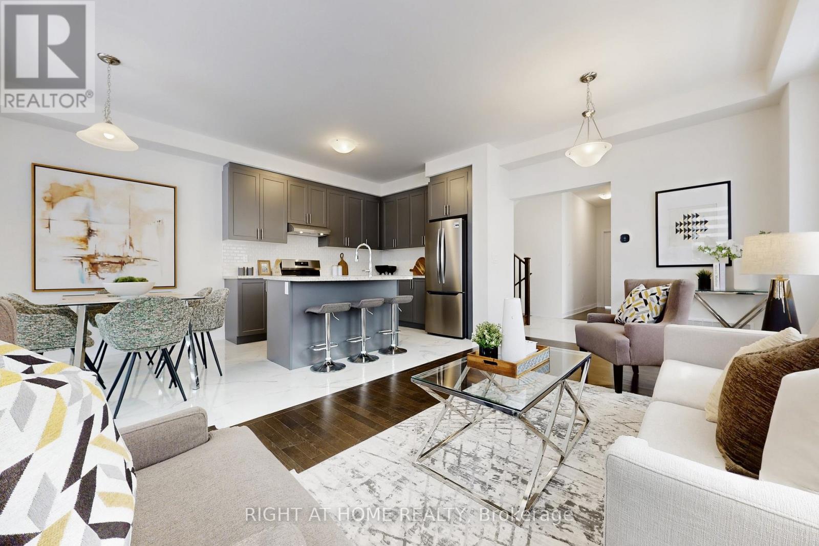 154 Anna Russell Way, Markham, Ontario  L3R 3X3 - Photo 6 - N12995488