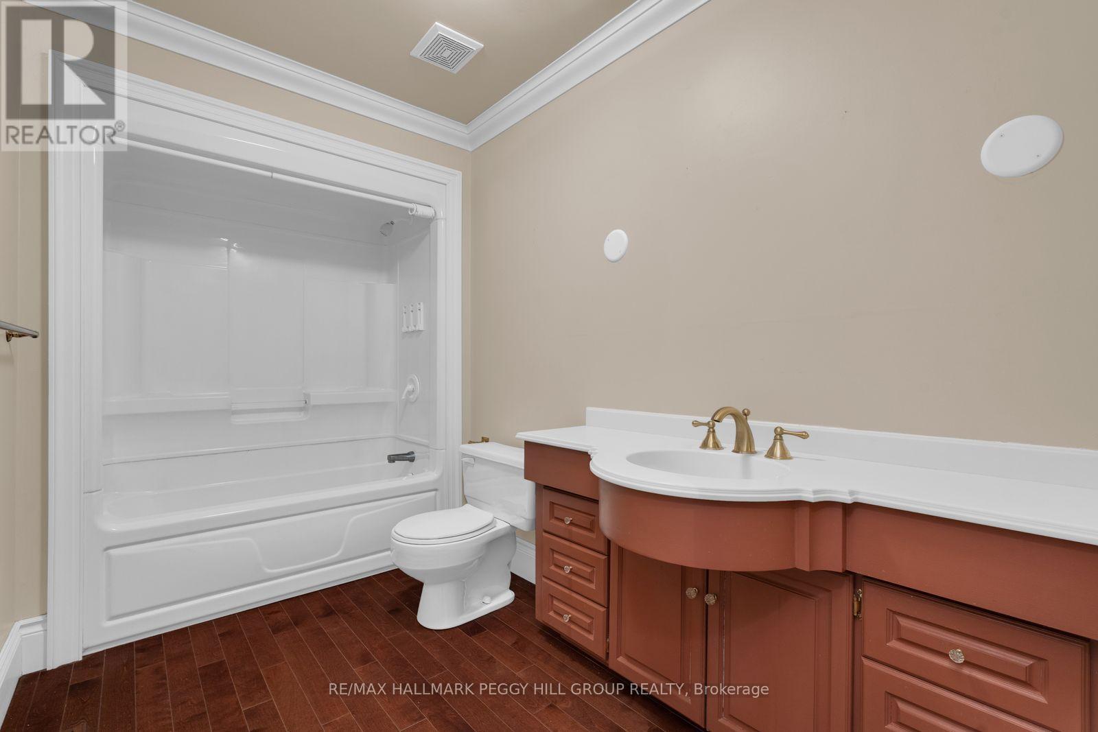 2069 Gilford Road, Innisfil, Ontario  L0L 1R0 - Photo 7 - N12995550