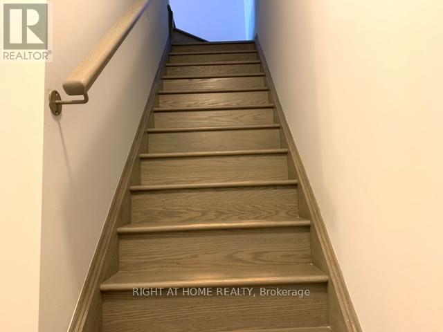 43 Minlow Way, Aurora, Ontario  L3X 1V9 - Photo 5 - N12995588