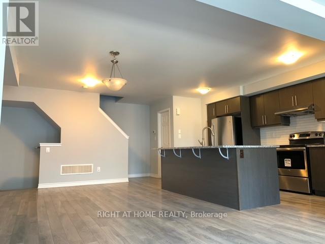 43 Minlow Way, Aurora, Ontario  L3X 1V9 - Photo 7 - N12995588