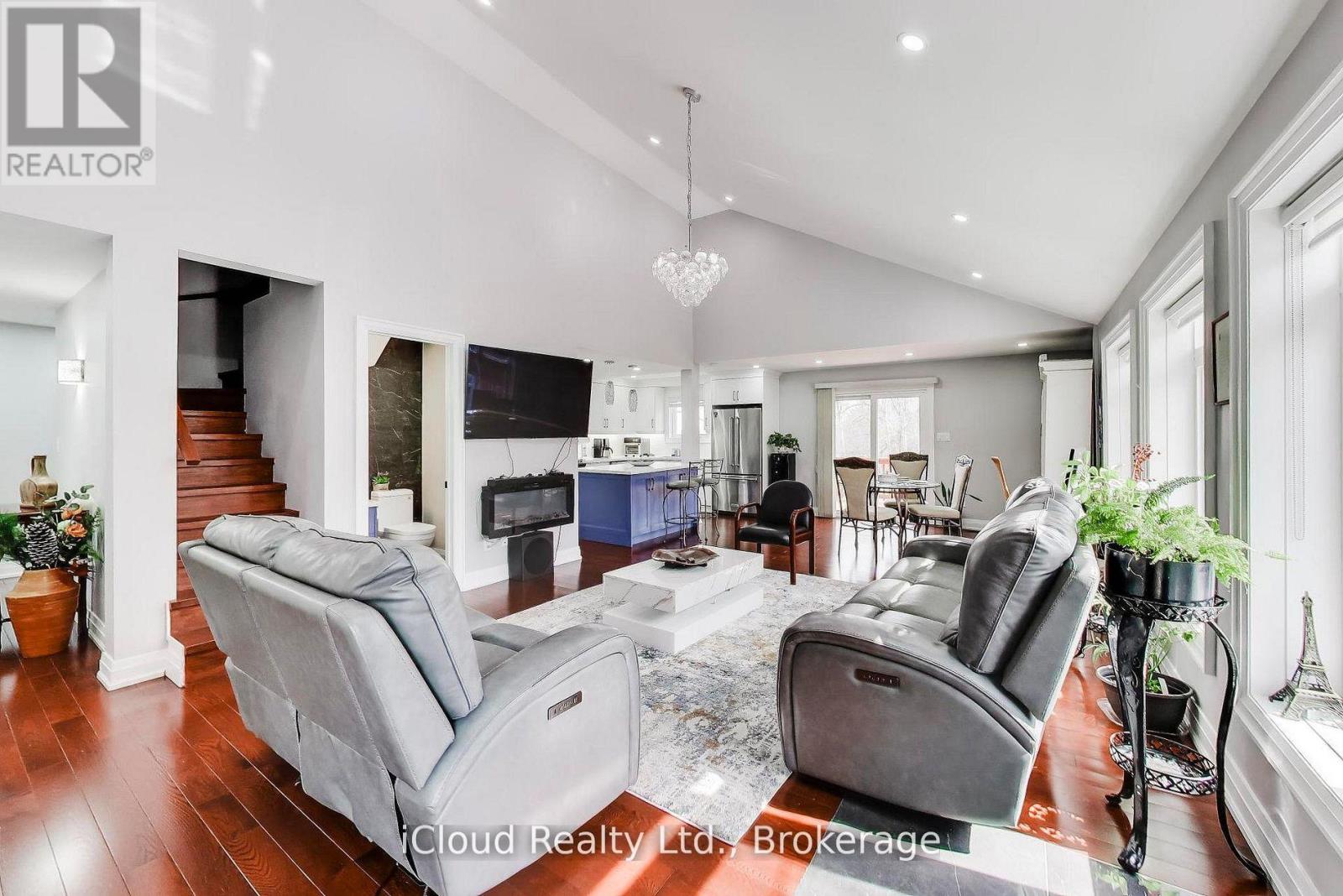 16175 Jane Street E, King, Ontario  L7B 0G3 - Photo 5 - N12995676