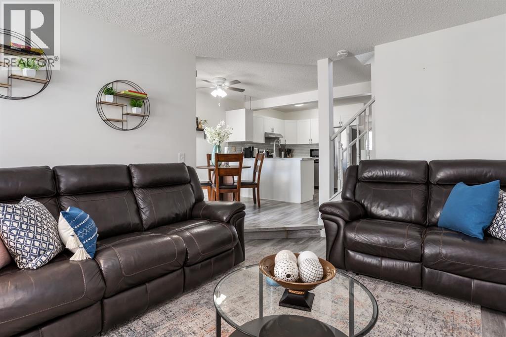 303 Coventry Close Ne, Calgary, Alberta  T3K 4C5 - Photo 11 - A2299541