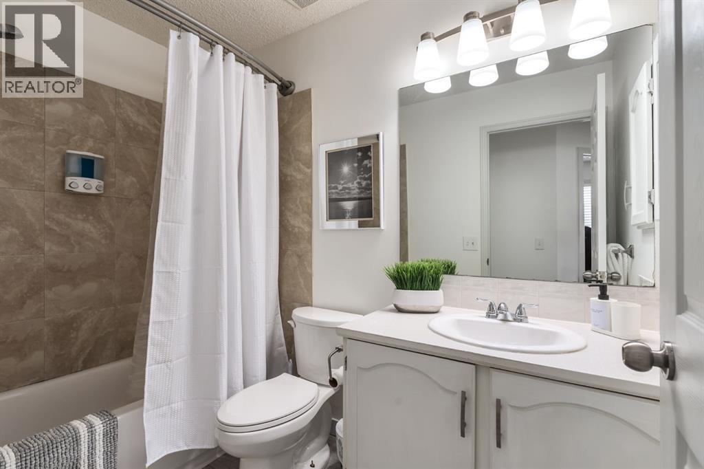 303 Coventry Close Ne, Calgary, Alberta  T3K 4C5 - Photo 17 - A2299541