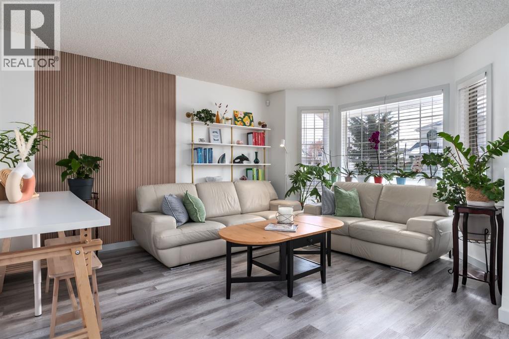 303 Coventry Close Ne, Calgary, Alberta  T3K 4C5 - Photo 2 - A2299541