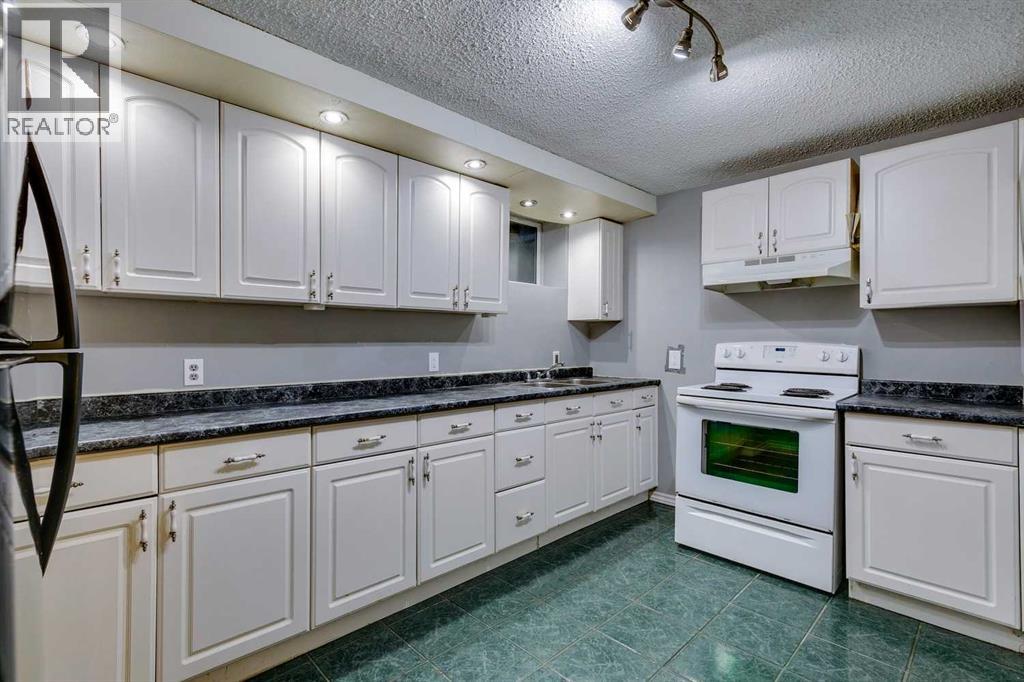 100 Allandale Close SE, Calgary, Alberta  T2H 1V9 - Photo 12 - A2300744