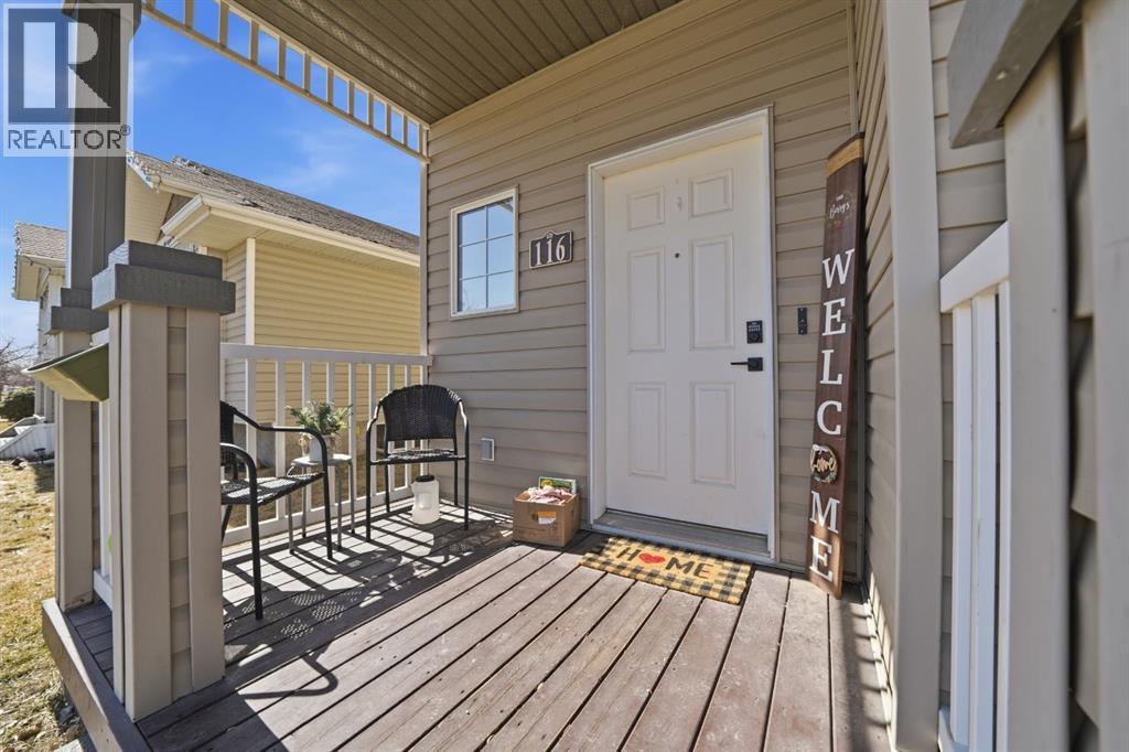 116 Kentwood Drive, Red Deer, Alberta  T4P 4C4 - Photo 4 - A2300830