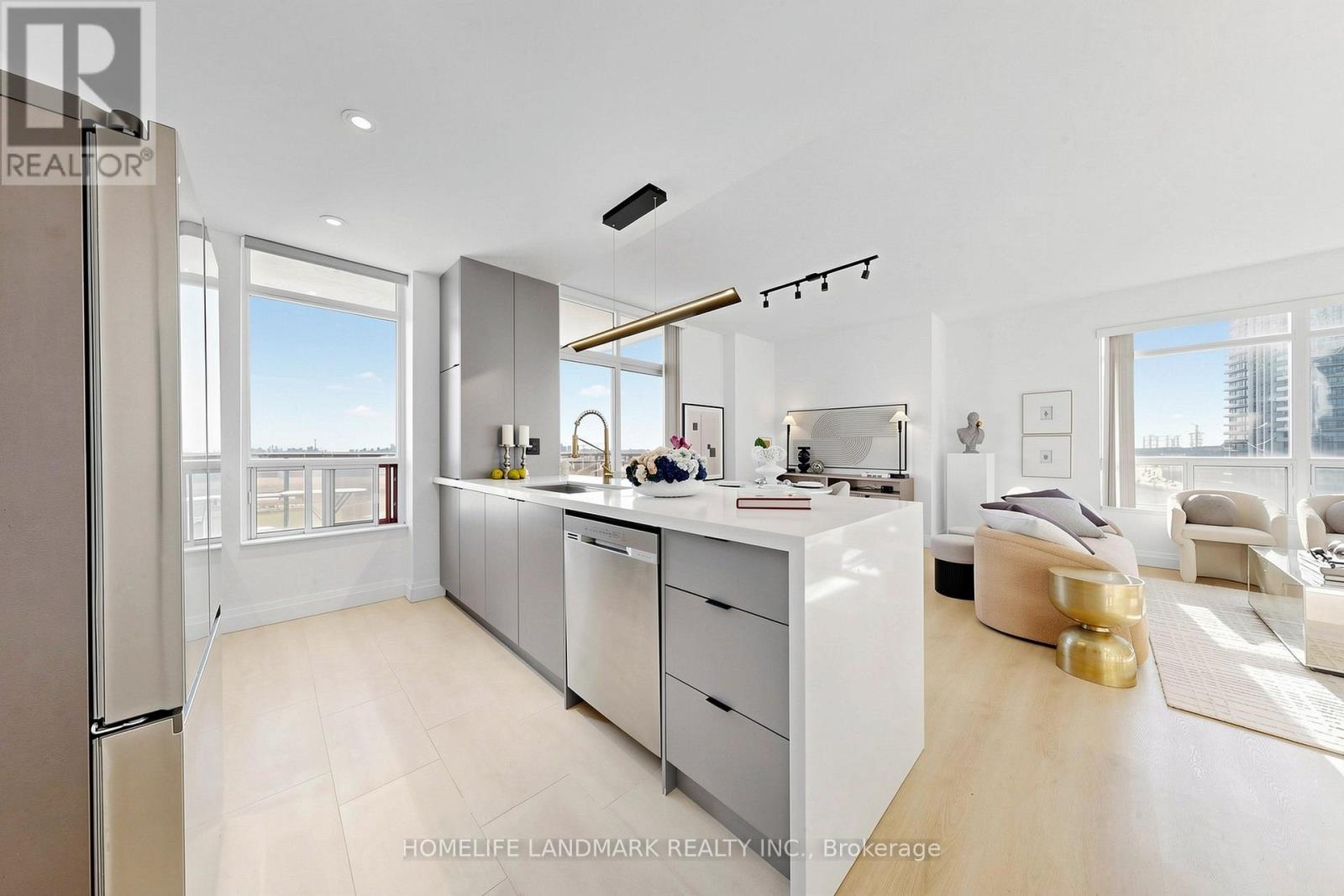 Lph5 - 51 Saddlecreek Drive, Markham, Ontario  L3T 7Z1 - Photo 8 - N12994136