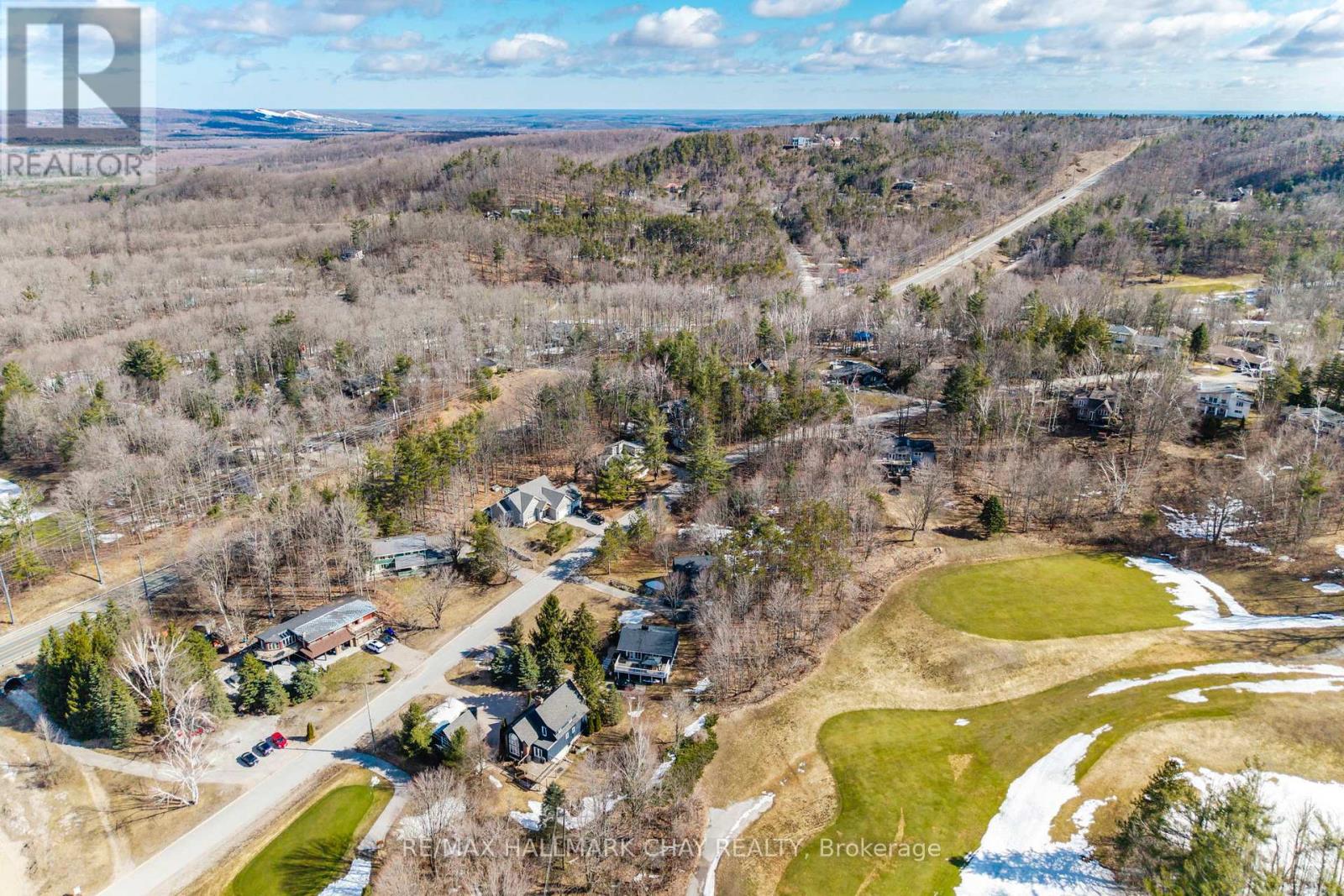 19 Birch Grove Drive, Oro-Medonte, Ontario  L0L 2L0 - Photo 17 - S12995486