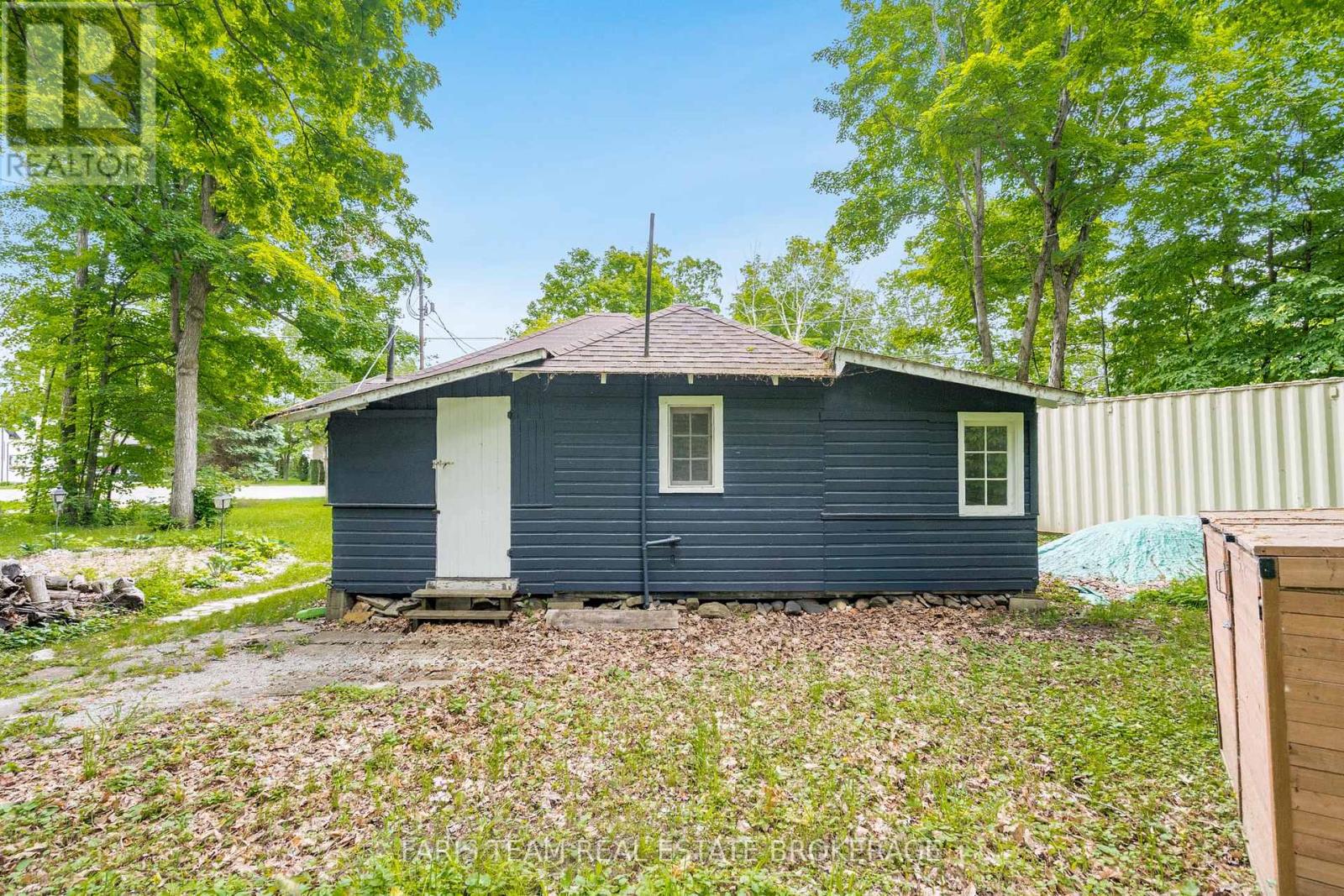 365 Robins Point Road, Tay, Ontario  L0K 2A0 - Photo 18 - S12995572