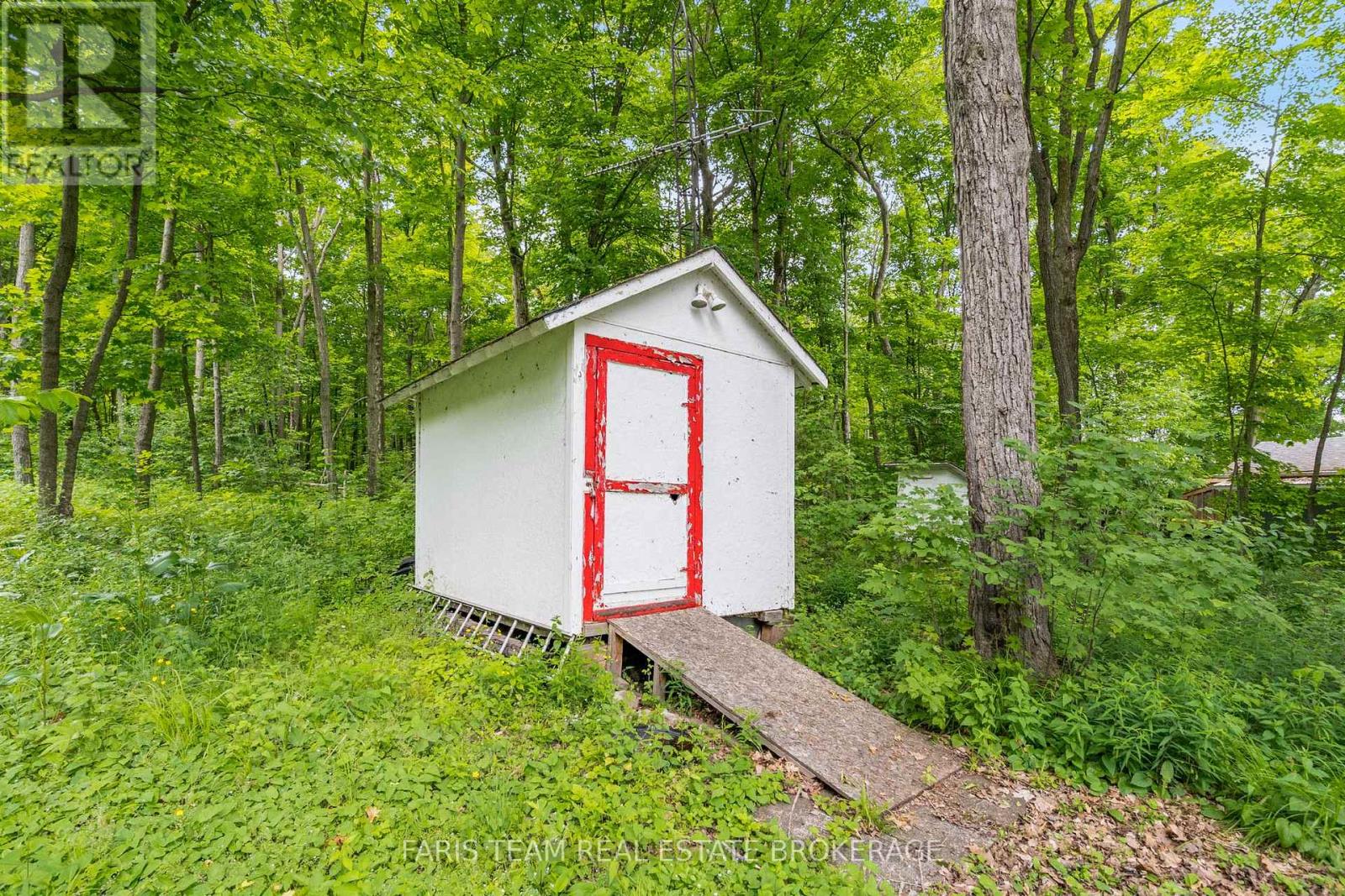 365 Robins Point Road, Tay, Ontario  L0K 2A0 - Photo 21 - S12995572