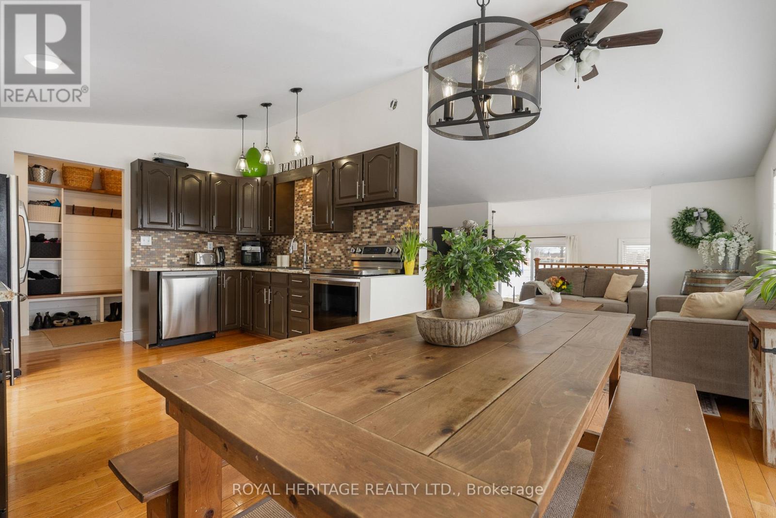 29 Thurston Street, Kawartha Lakes, Ontario  K0M 1L0 - Photo 17 - X12919514