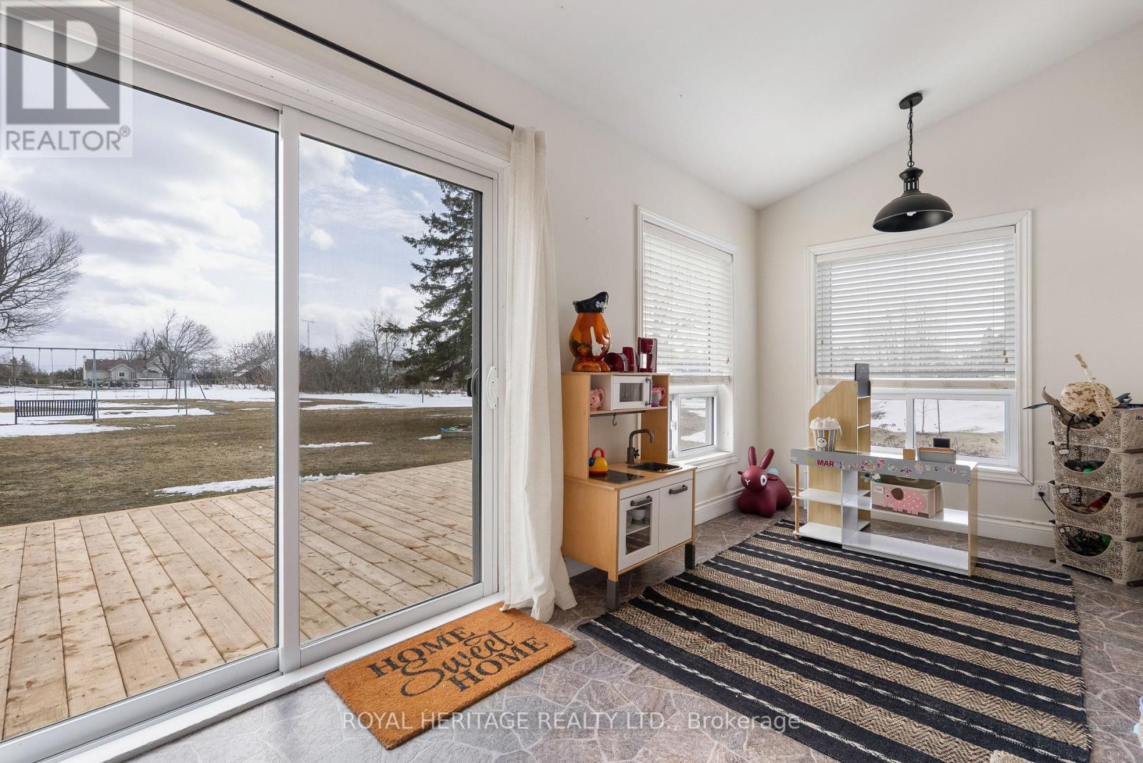 29 Thurston Street, Kawartha Lakes, Ontario  K0M 1L0 - Photo 25 - X12919514